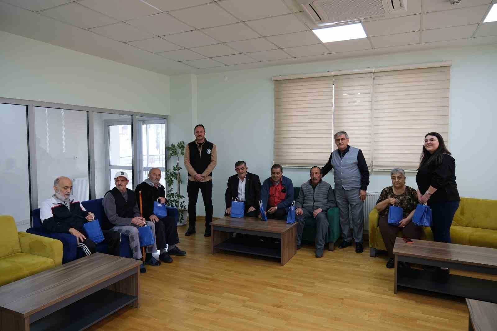 Çorum Belediyesi hasta ve yaşlıları unutmadı