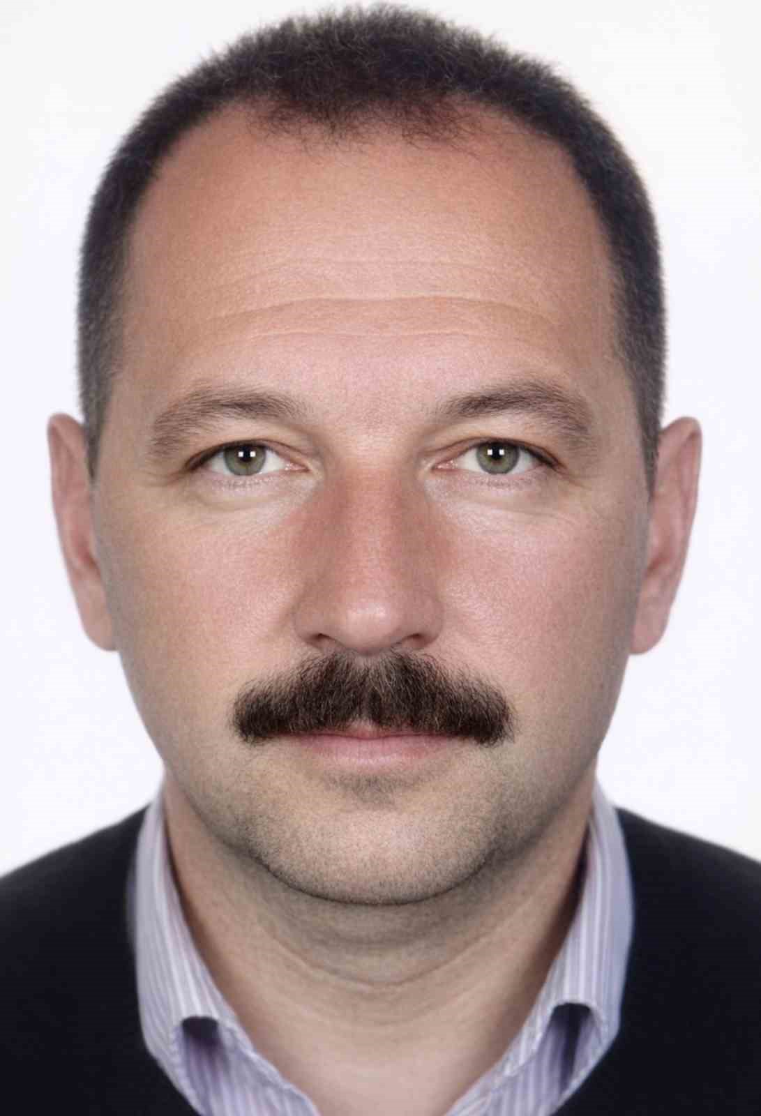 Direksiyon başında kalp krizi geçiren yolcu otobüsü şoförü ölmeden önce yolcuları kurtardı