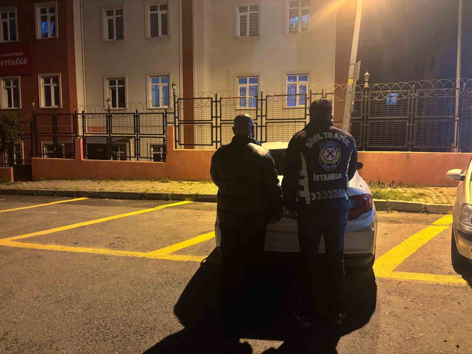 Trafikte saldırı kamerada