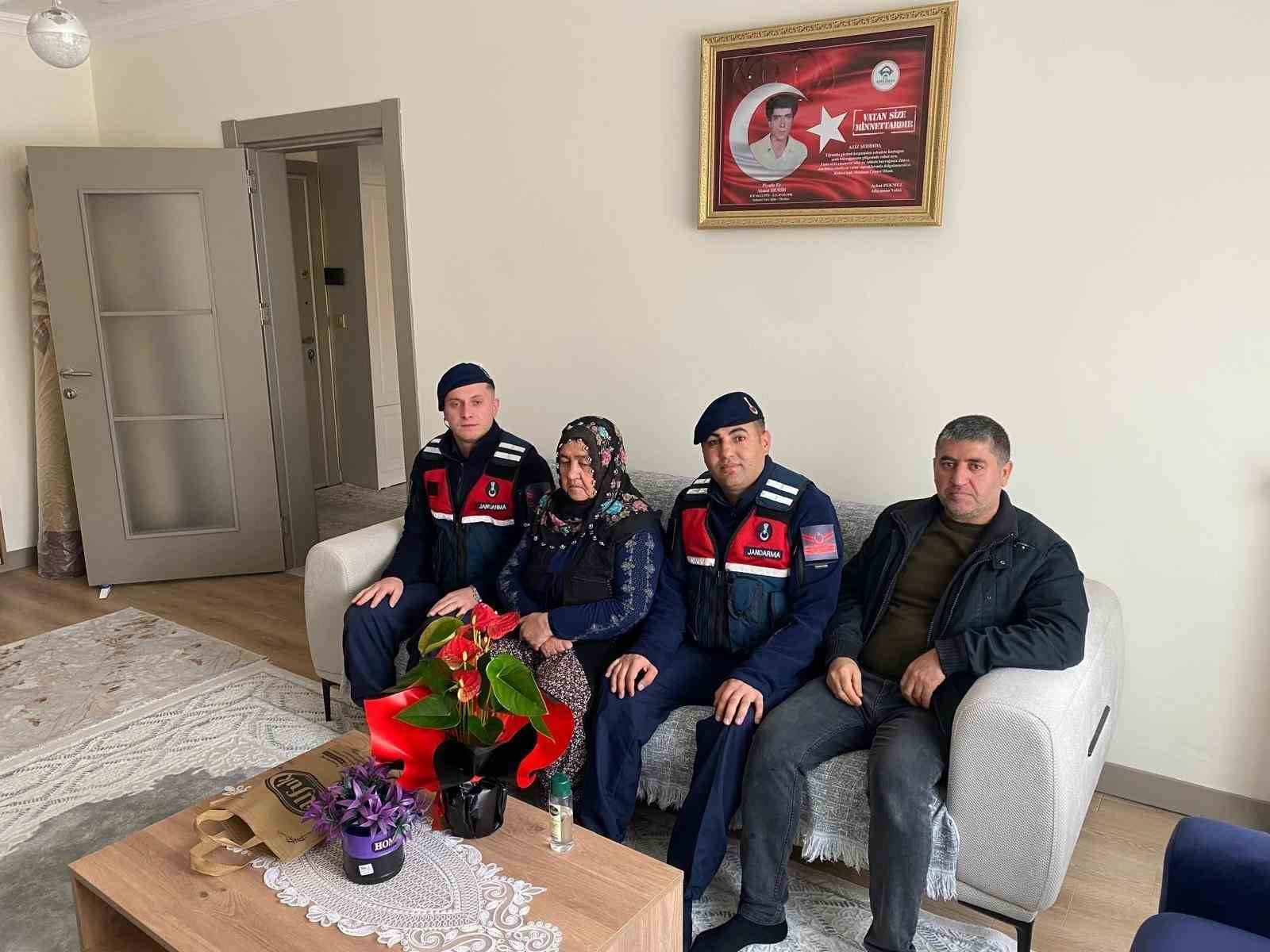 Gölbaşı’nda şehitliklerde bakım çalışması