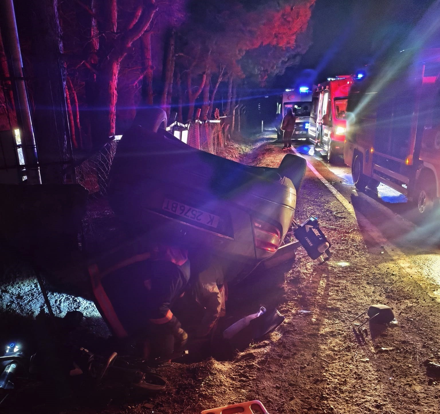 Keşan’da takla atan otomobilde 5 kişi yaralandı