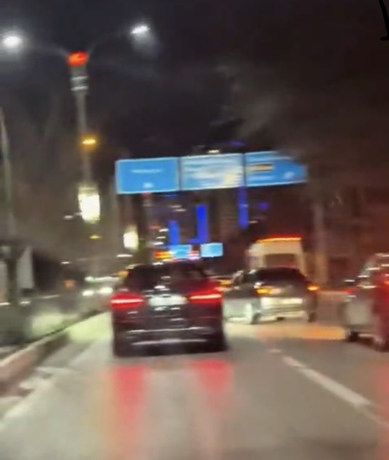 Elazığ’da, makas atan araç kamerada