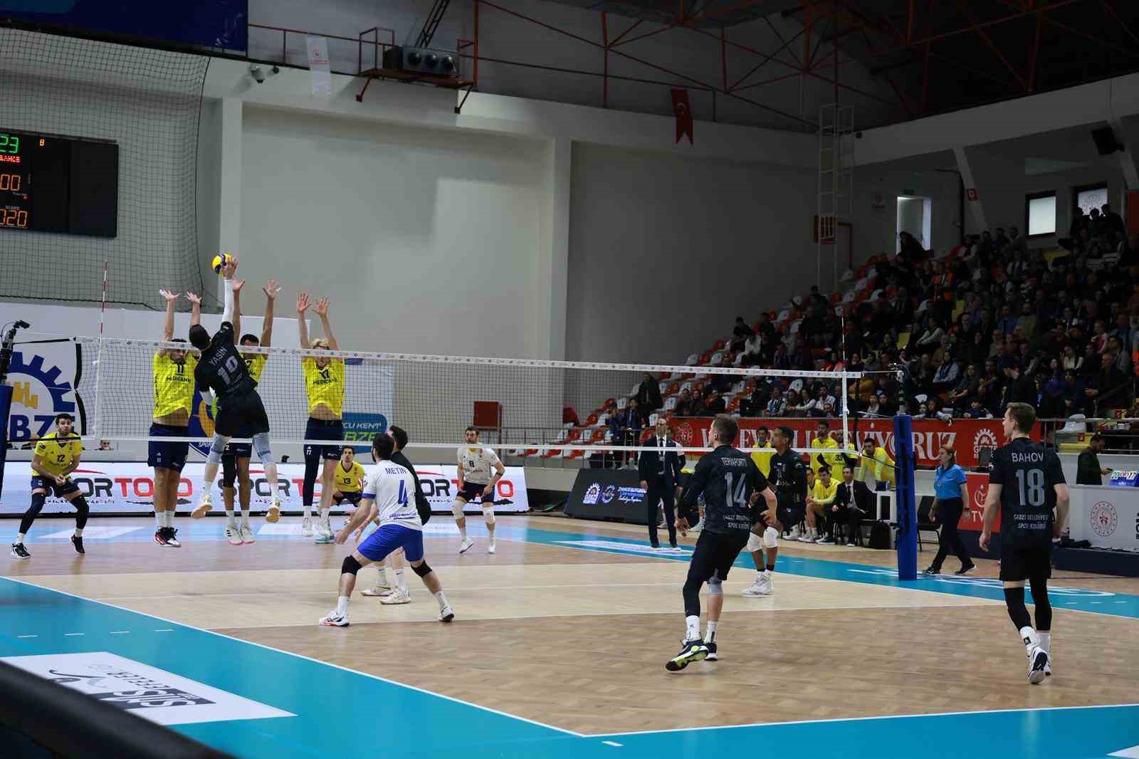 Gebze Belediyesi, Voleybol Efeler Ligi’nde normal sezonu 9. sırada tamamladı