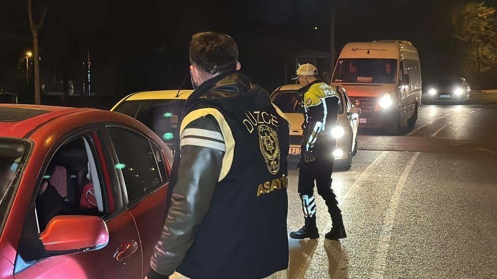 Düzce’de aranan 21 bin 913 kişi sorgulandı, 17 kişi tutuklandı