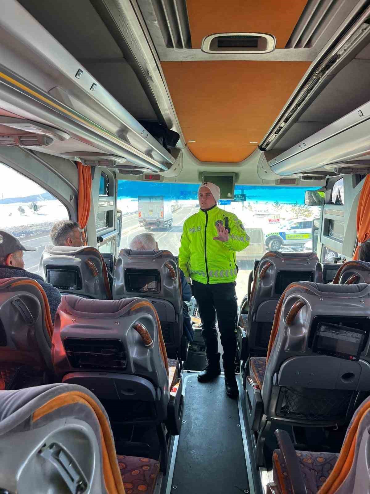 Kars’ta trafik denetimleri aralıksız sürüyor