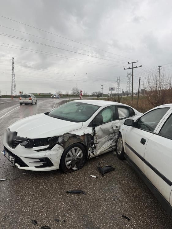 Adıyaman’da zincirleme kaza kamerada