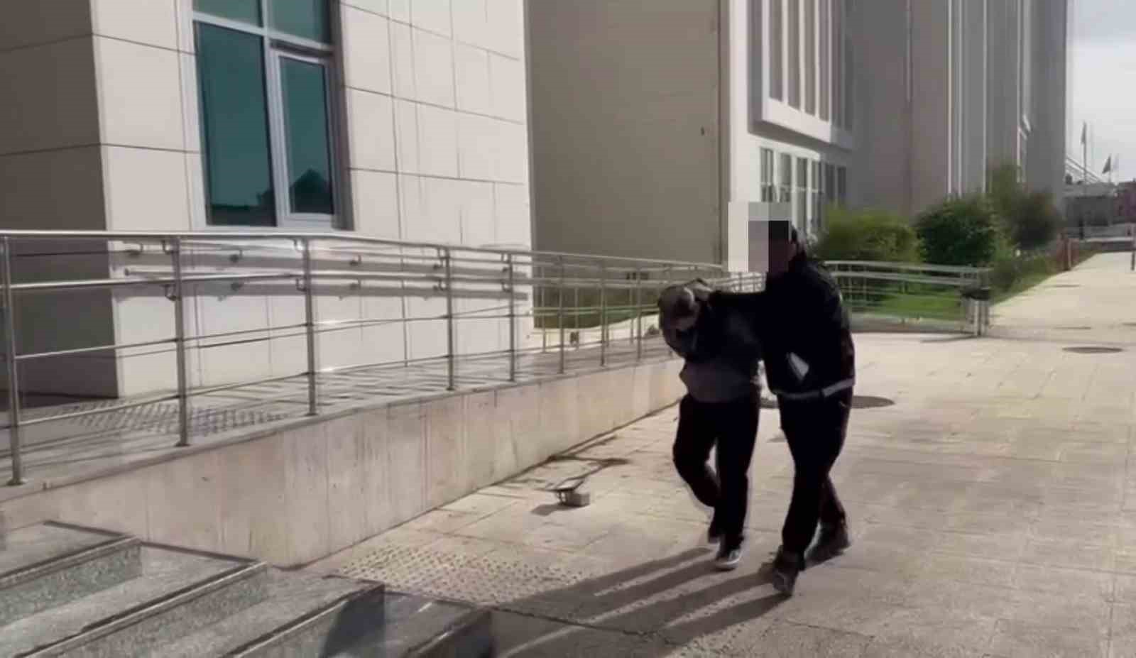 Adana’da 19 firari yakalandı