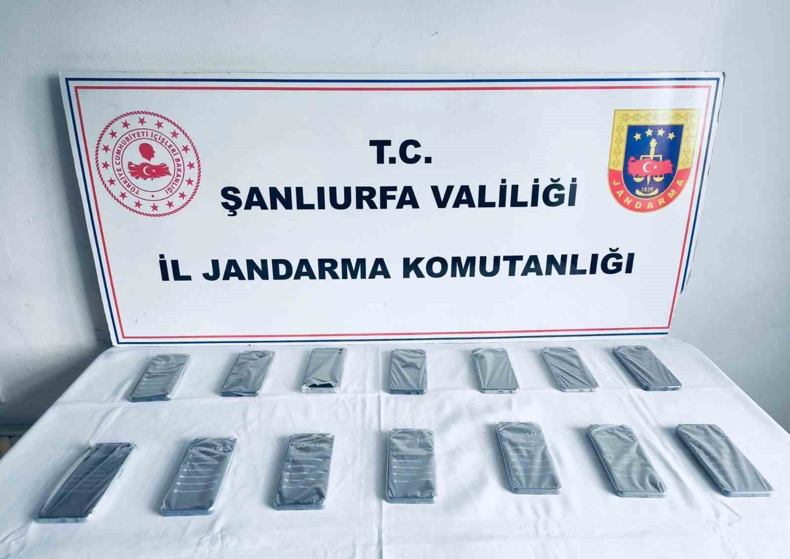 Şanlıurfa’da kaçak cep telefonu operasyonu: 1 gözaltı
