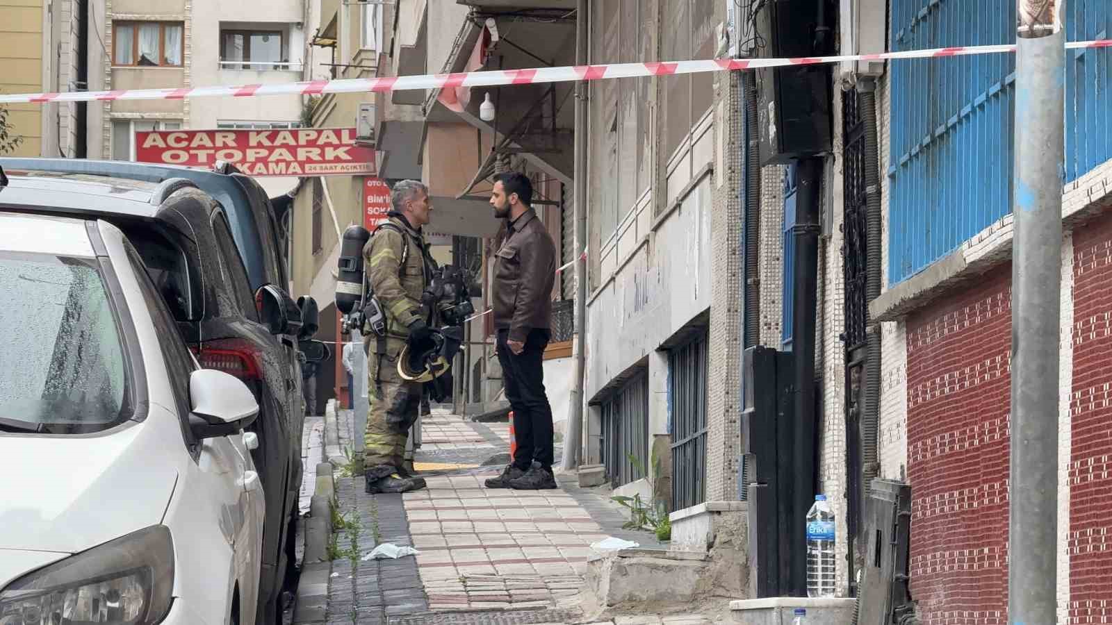 Bağcılar’da yangın tüpü dolumu yapılan iş yerine gaz sızıntısı: 2 işçi 6 sağlık çalışanı zehirlendi