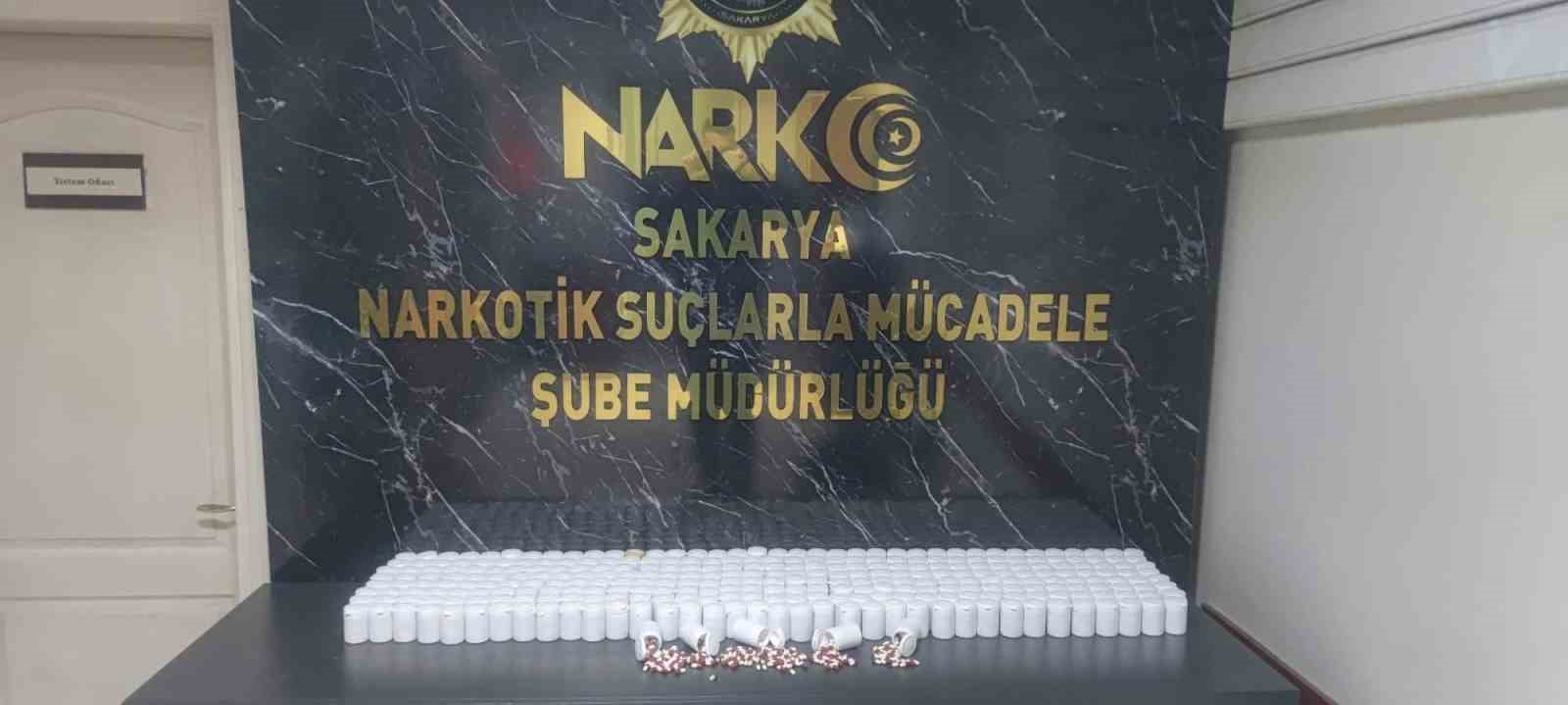 Polis uyuşturucuya geçit vermiyor: 2 tutuklama