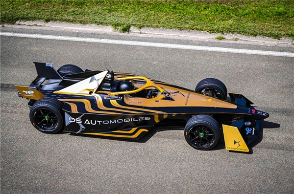 DS Automobiles Formula E'nin yeni sezonu için Stoffel Vandoorne ile anlaştı