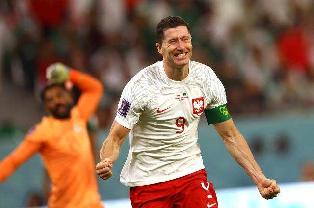 Lewandowski, Dünya Kupası'nda ilki başardı! Polonya, Suudi Arabistan'ı rahat geçti