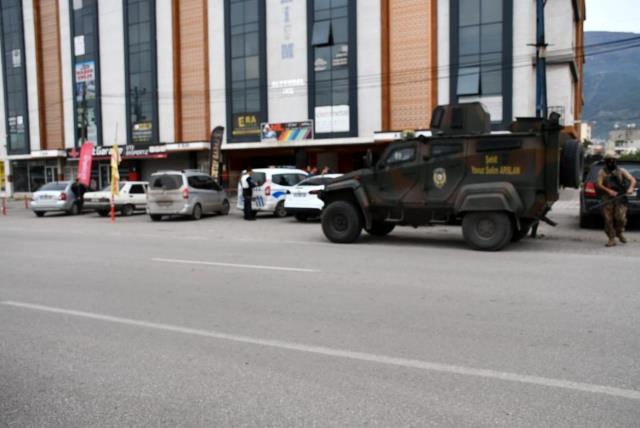 Yer: Hatay! Barışmak için çağırdığı yengesini öldürüp 2 akrabasını rehin aldı