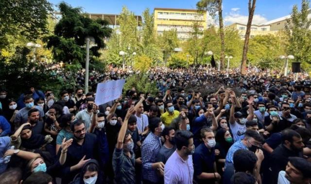 İran, günlerdir süren protestolarla ilgili 4 ülkeyi sorumlu tutup açık açık tehdit etti