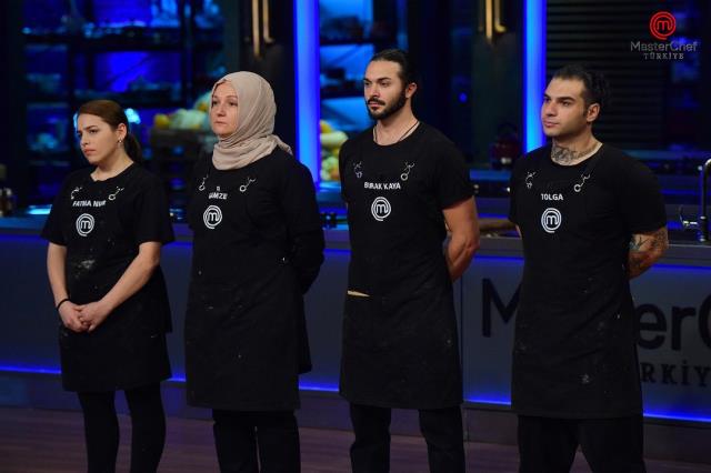 MasterChef Türkiye'de yarışmaya veda eden isim Fatma Nur oldu, Somer Sivrioğlu gözyaşlarına boğuldu