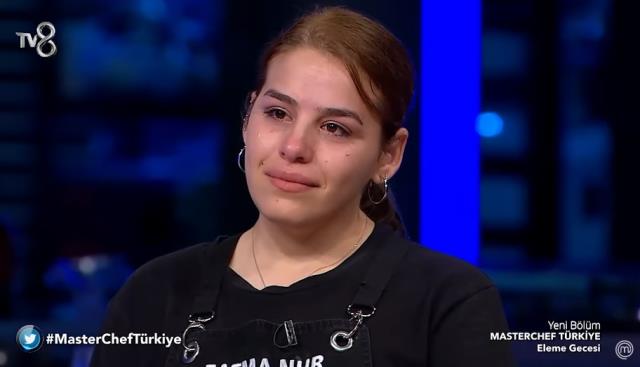 MasterChef Türkiye'de yarışmaya veda eden isim Fatma Nur oldu, Somer Sivrioğlu gözyaşlarına boğuldu