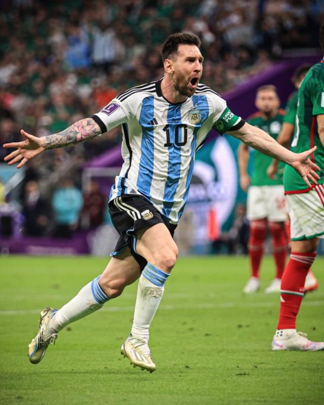 Bu sefer en zorunu başardı! Arjantin'i ipten alan Messi, Dünya Kupası'nda tarihe geçti