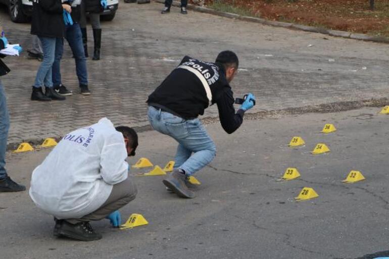 Şanlıurfa'da polis uygulama noktasında silahlı kavga: 2 yaralı, 22 gözaltı