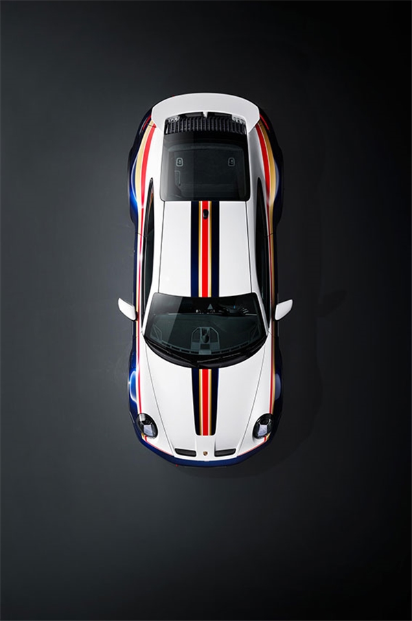 Porsche 911'e Dakar dokunuşu