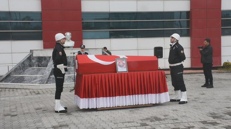 Trafik kazasında şehit olan komiser yardımcısı, memleketine uğurlandı