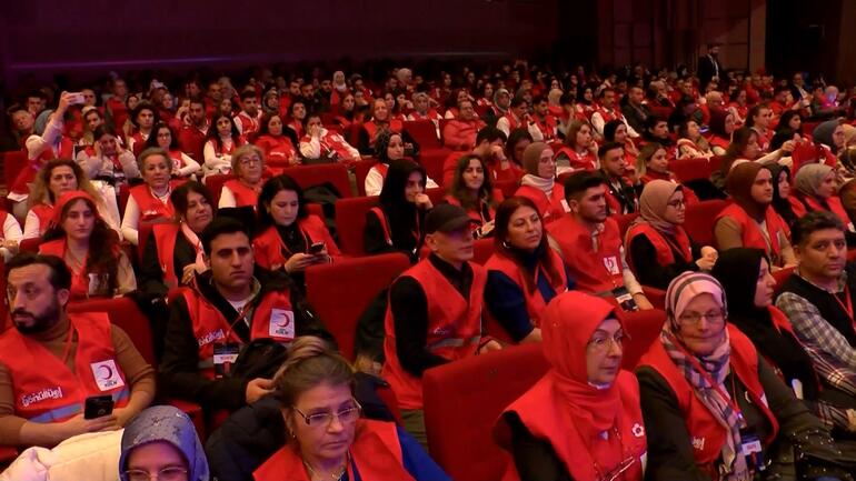 Emine Erdoğan 'Kırmızı Yelek Uluslararası Gönüllülük Ödül Töreni'ne katıldı