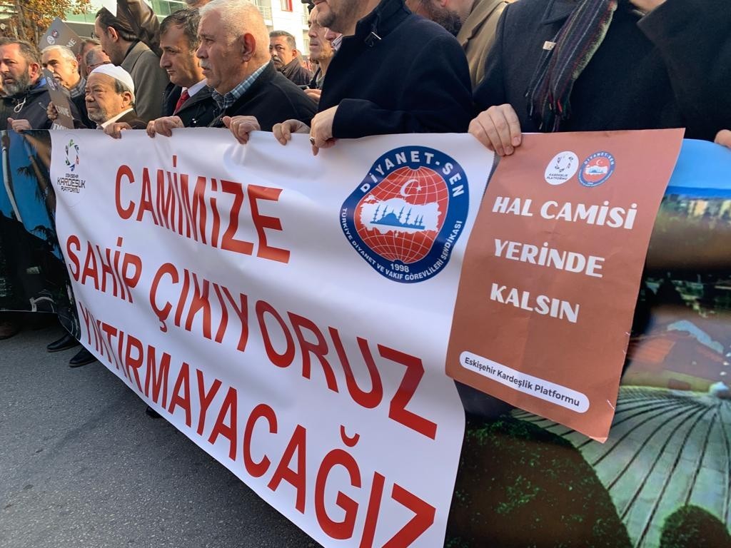 Hal Camii yıkım kararına tepkiler büyüyor