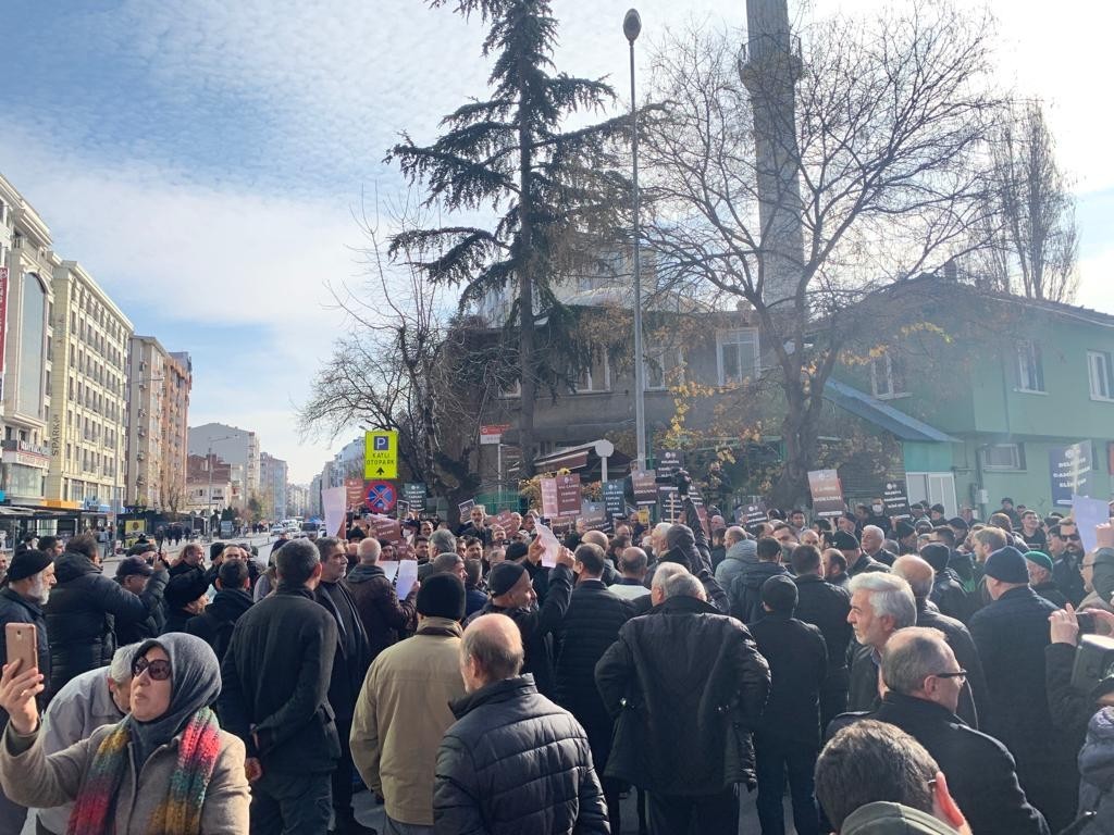 Hal Camii yıkım kararına tepkiler büyüyor