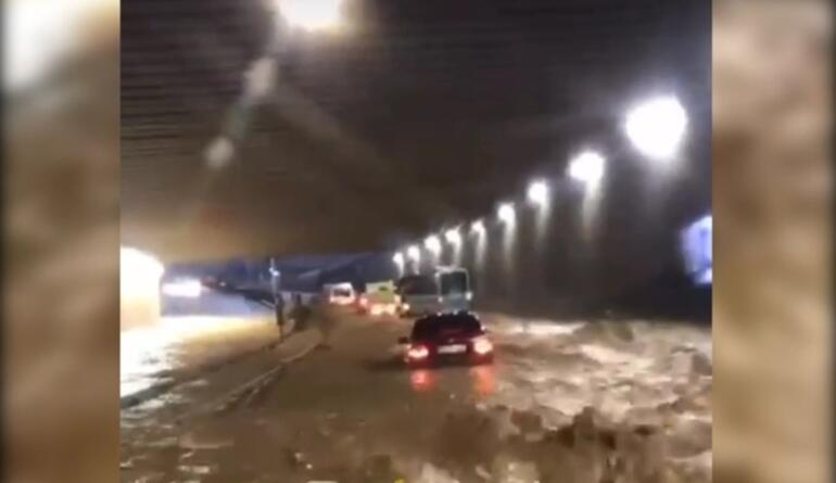 Şanlıurfa'daki sel felaketinde ölü sayısı 13 oldu; çamur temizleniyor