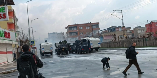 Mardin'de Nevruz kutlamasında skandal görüntüler! HDP'li Günay'ın da katıldığı etkinlikte PKK paçavrası açtılar