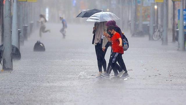 Meteoroloji bölge bölge uyardı! Yağmur ve fırtına çok şiddetli geliyor