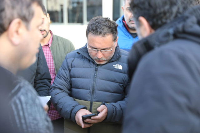 Adıyaman'a Koordinatör Vali olarak atanan Gökmen Çiçek, yaraları sarmak için gece gündüz demeden çalışıyor