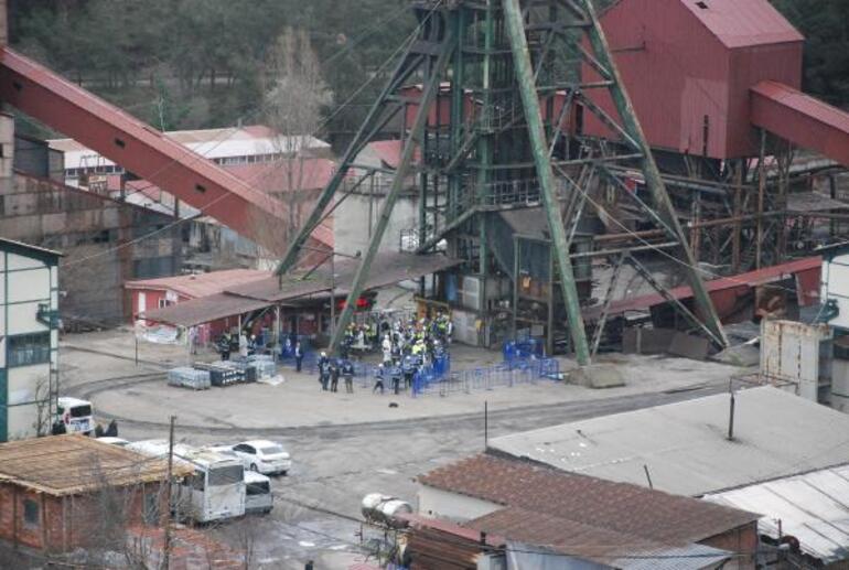 Amasra’da maden ocağında yangını söndürmek için kurulan barajlar kaldırılıyor