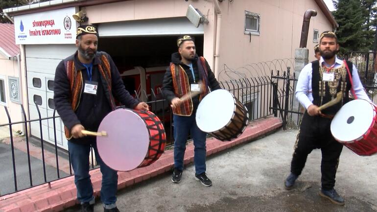 Davulcular Ramazan'a hazır, korsan davulcular için yaka kartı uyarısı