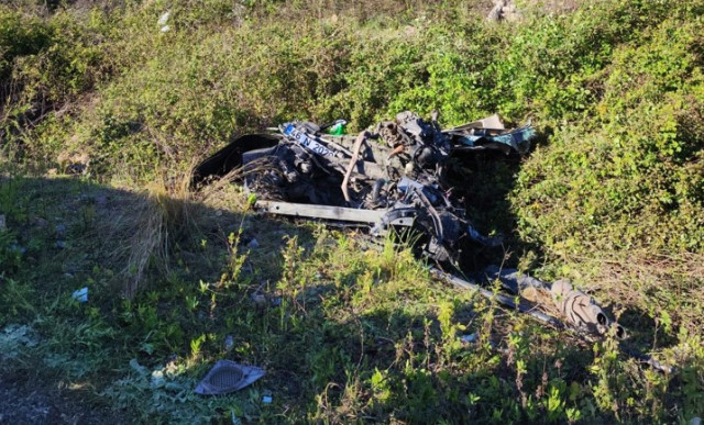 Antalya'da depremzedeleri taşıyan otomobil uçuruma yuvarlandı! 3 ölü, 1 yaralı