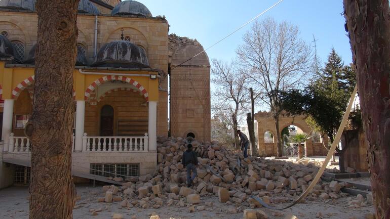 Kilis’te hasarlı minareleri yıkılan camiler, ramazanda ibadete açılacak