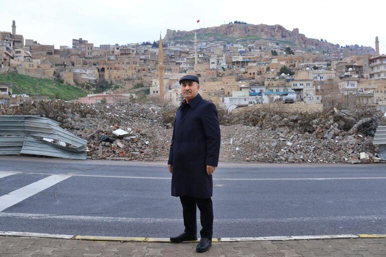 Mardin'de kültürel dokuyu bozan 5 katlı binanın yıkımı yapıldı