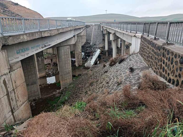 Şırnak'ta tanker köprüden uçtu: 1 ölü, 1 yaralı