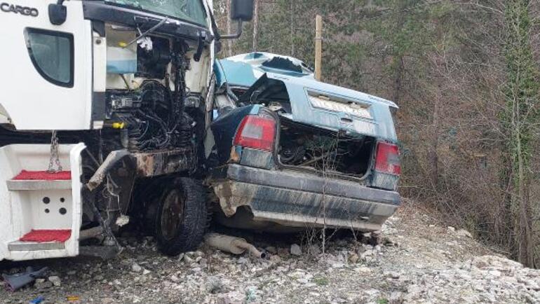 Su tankeriyle çarpışan otomobildeki çift hayatını kaybetti