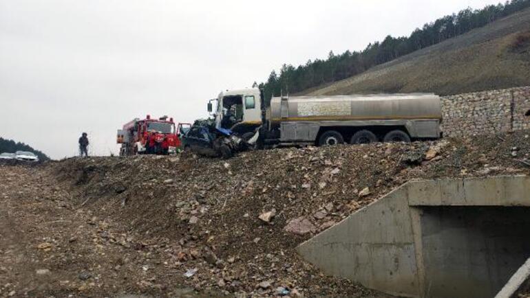 Su tankeriyle çarpışan otomobildeki çift hayatını kaybetti