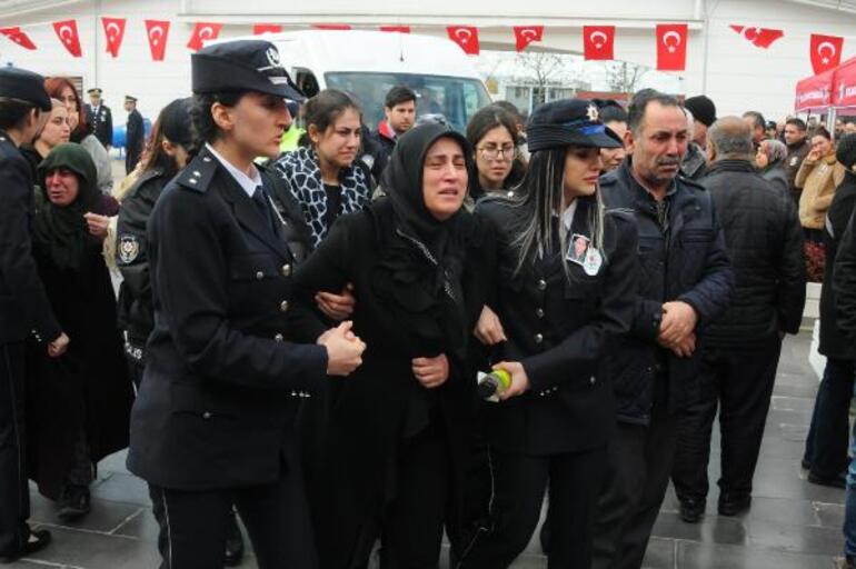 Kocaeli'de kalp krizinden hayatını kaybeden polis memuru için tören