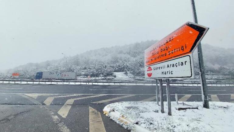 Bolu Dağı'nda kar yağışı