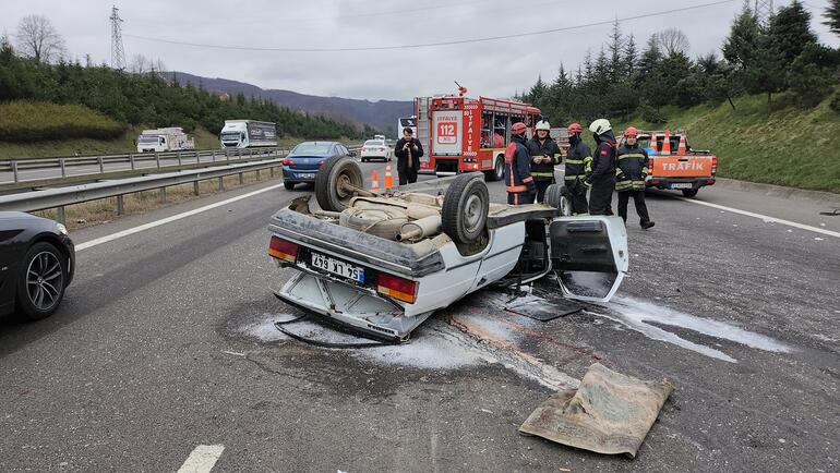 TIR’a çarpan otomobil takla attı: 2 yaralı