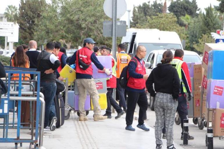 Güney Koreli gönüllüler, depremzedeler için Osmaniye'de