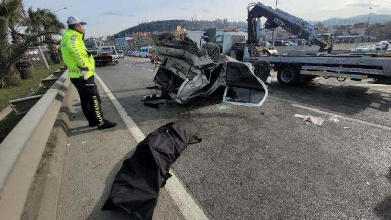 Yolu kaçırınca geri geri gelen sürücünün otomobiline cip çarptı: 1 ölü, 4 yaralı