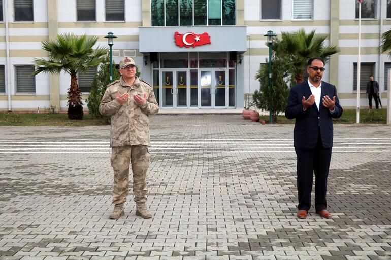 Osmaniye’de görev süresi biten Muğla jandarması, dualarla uğurlandı