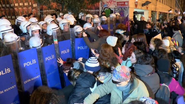 Taksim'e yürümek isteyen kadınlara polis müdahalesi