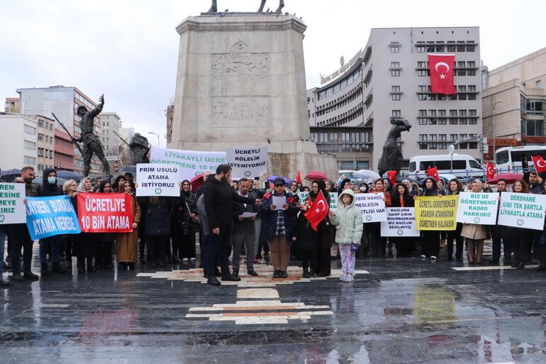 Ücretli öğretmenlerden 'kadro' talebi: Deprem bölgesinde çalışmaya hazırız