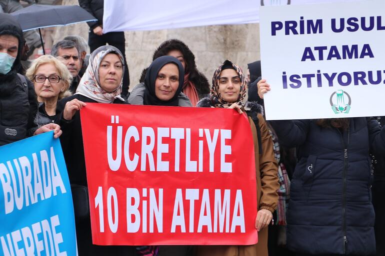 Ücretli öğretmenlerden 'kadro' talebi: Deprem bölgesinde çalışmaya hazırız