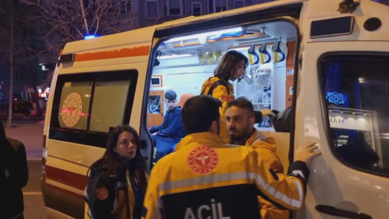 Beyoğlu'nda ünlü otelde yangın