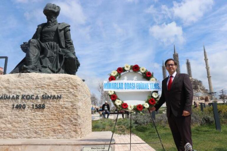 Meslektaşları Mimar Sinan'ı, 'ustalık eserim' dediği Selimiye Camisi önünde andı